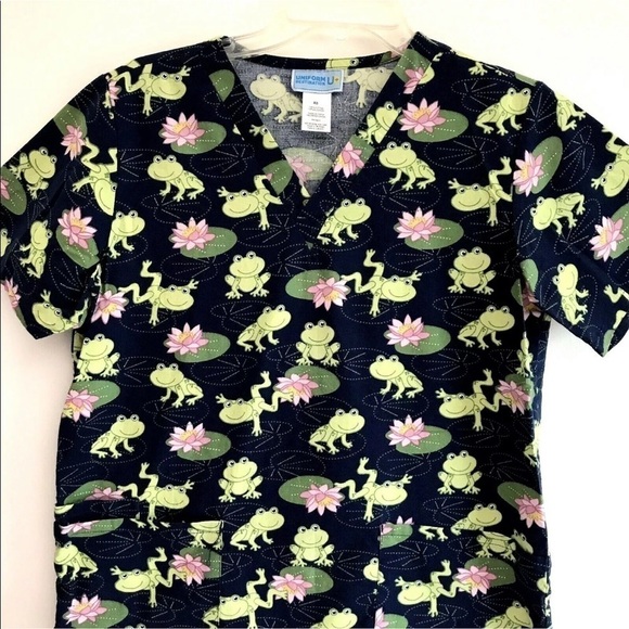 Scrub Uniform Frogs V-Neck Top Shirt XS Pockets - Picture 1 of 7